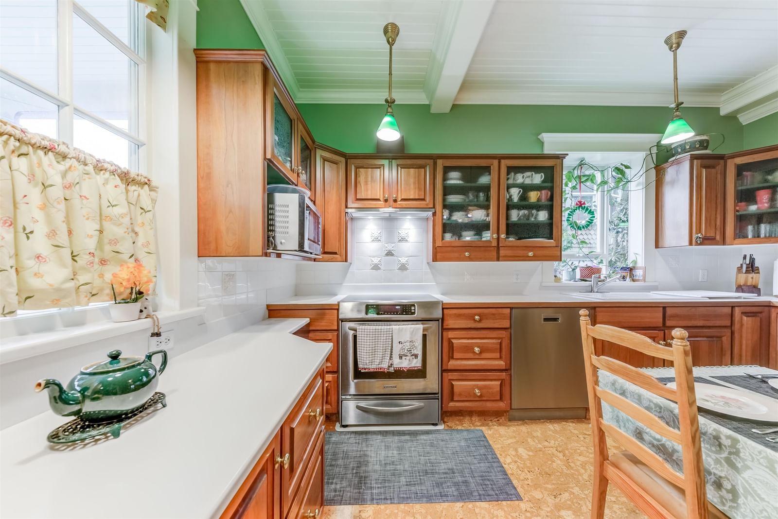 Listing Image 11