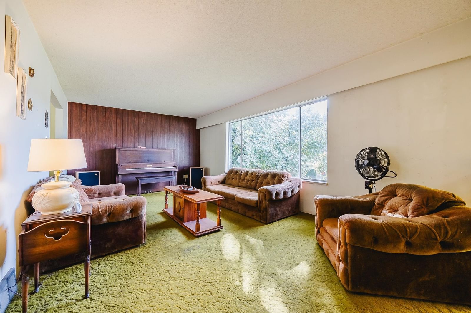 Listing Image 12