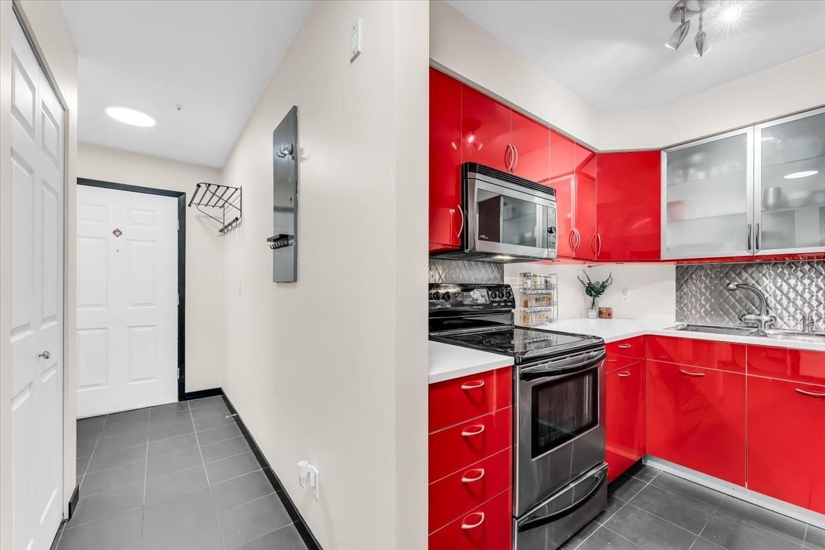 Listing Image 15