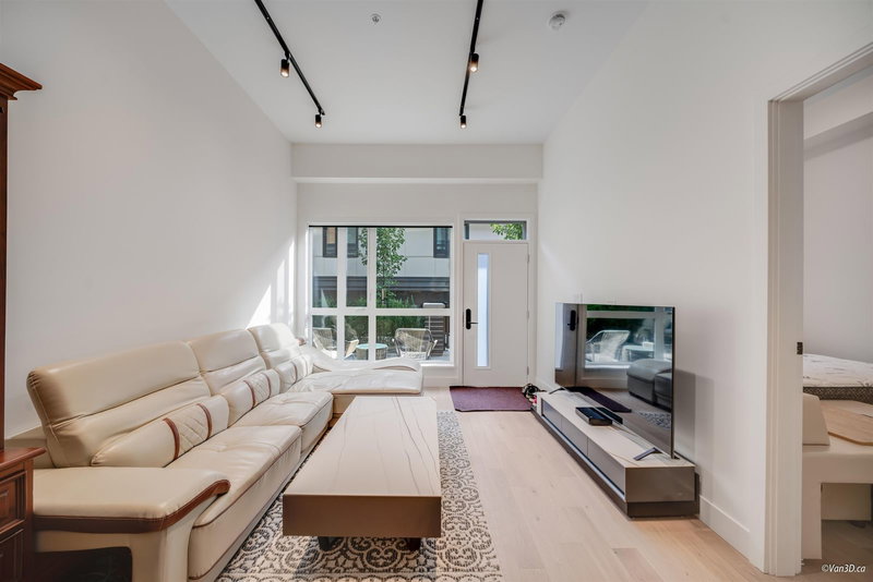 3958 Dumfries Street, Vancouver, V5N 0J1 | Image 2