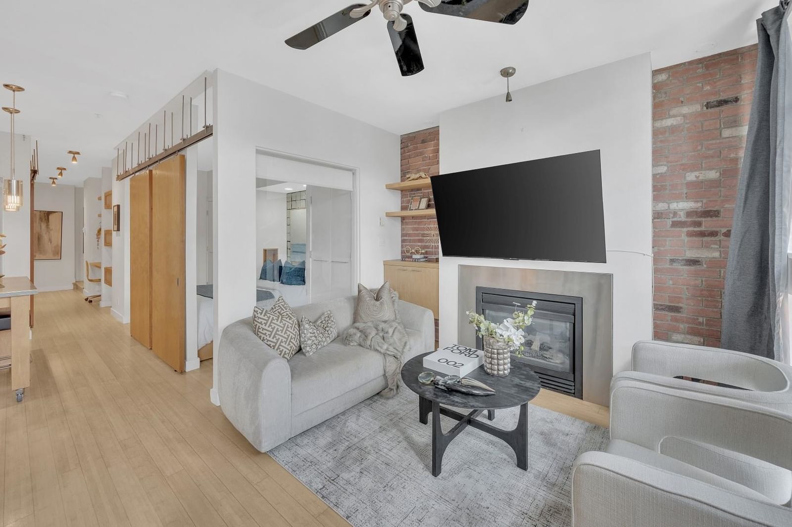 Listing Image 2