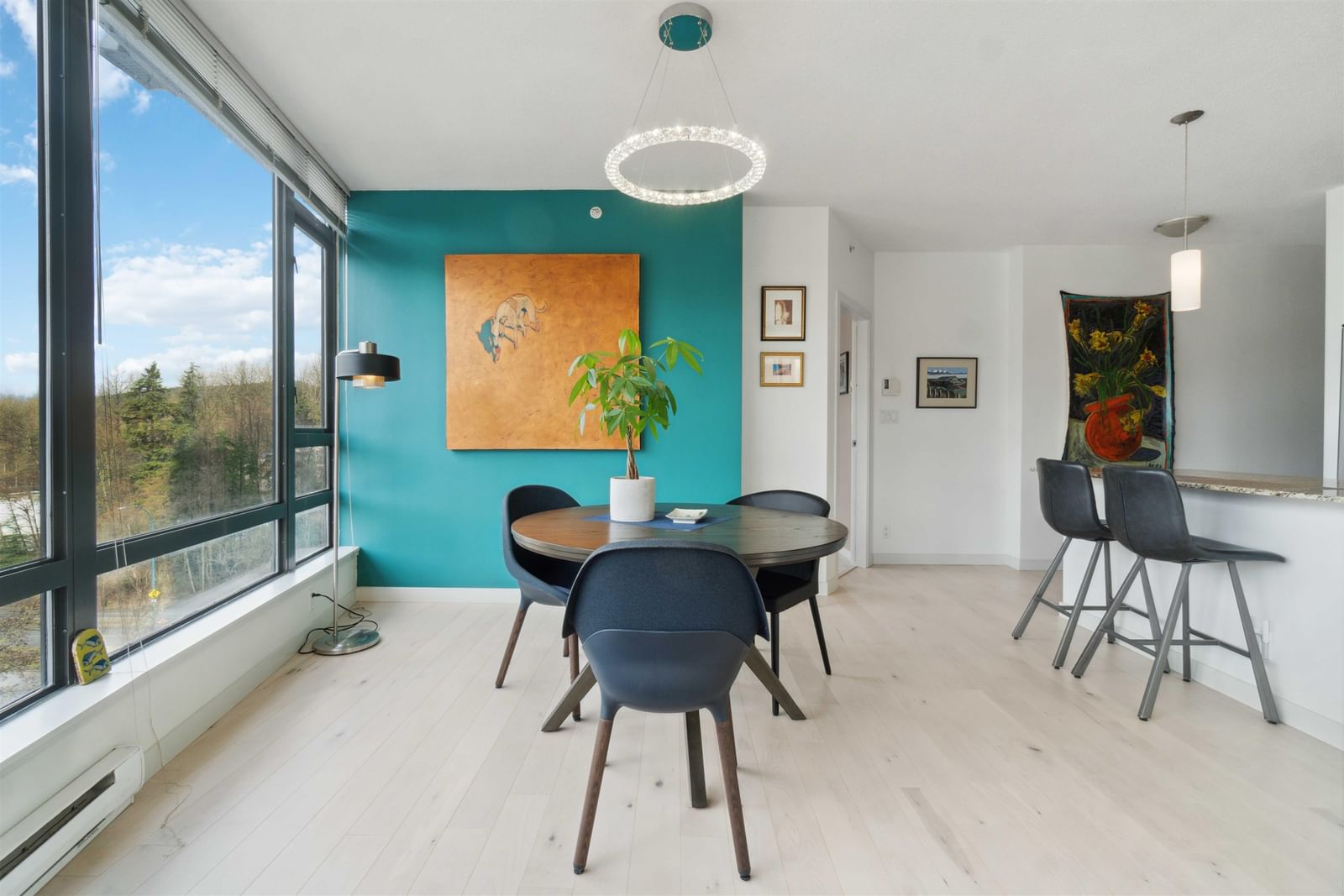 Listing Image 13