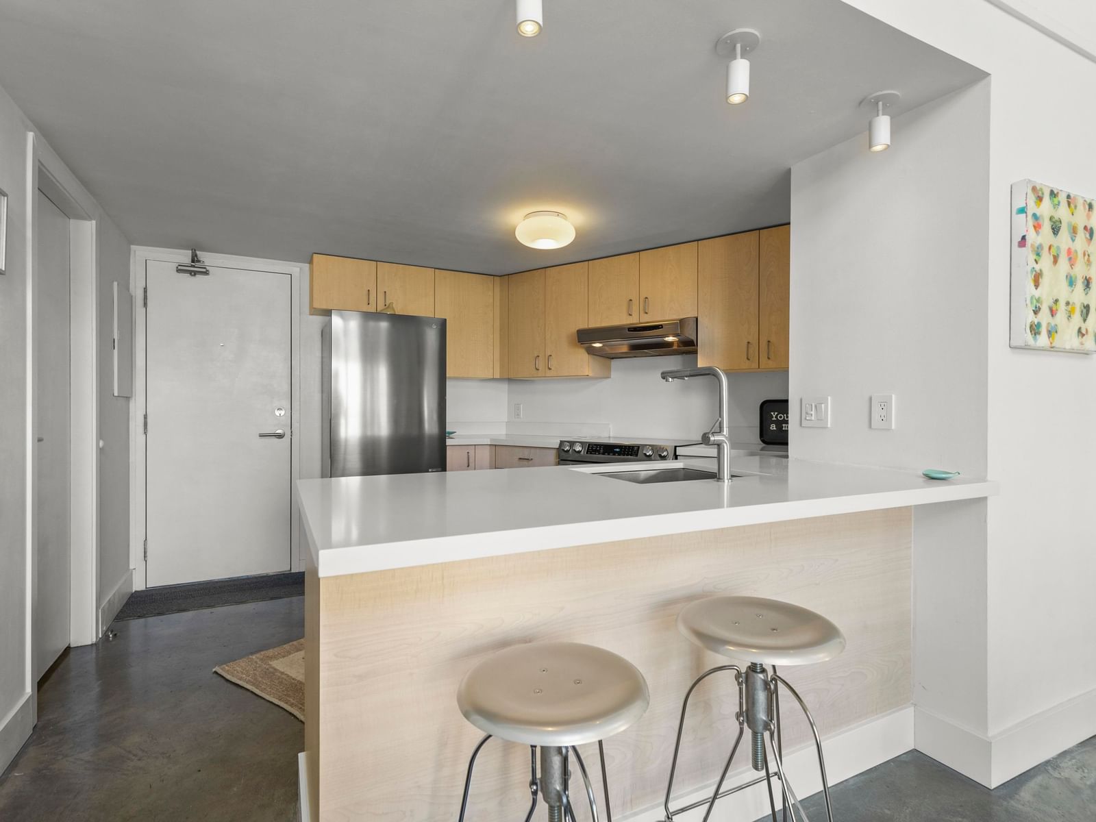 Listing Image 14