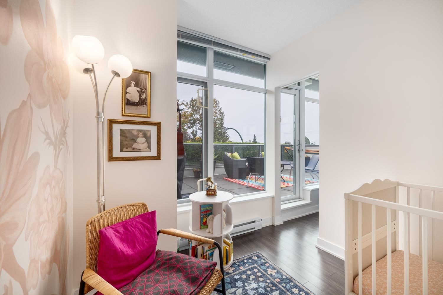 Listing Image 12
