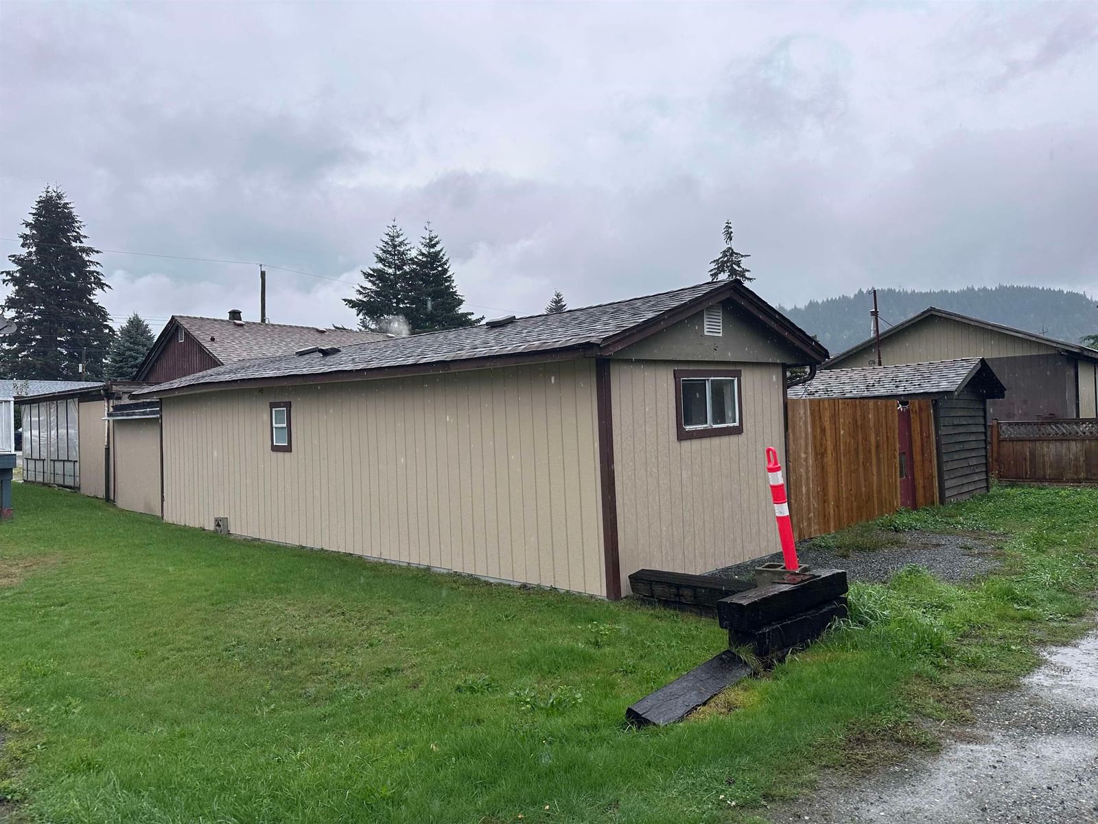 Listing Image 23