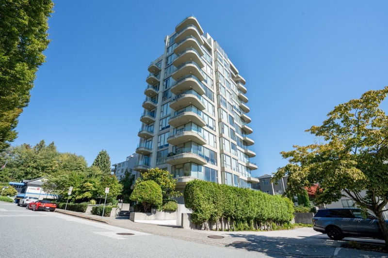 570 18th Street #201, West Vancouver, British Columbia (MLS R2932865)