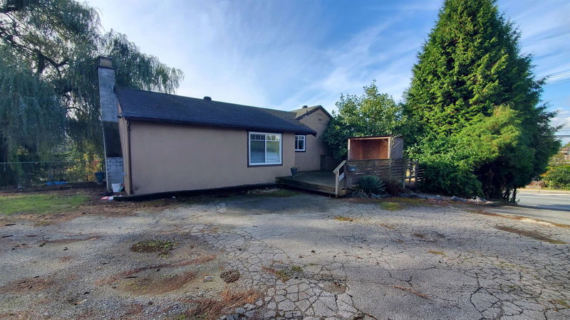 8042 Cedar Street, Mission, V2V 3N1 | Image 2