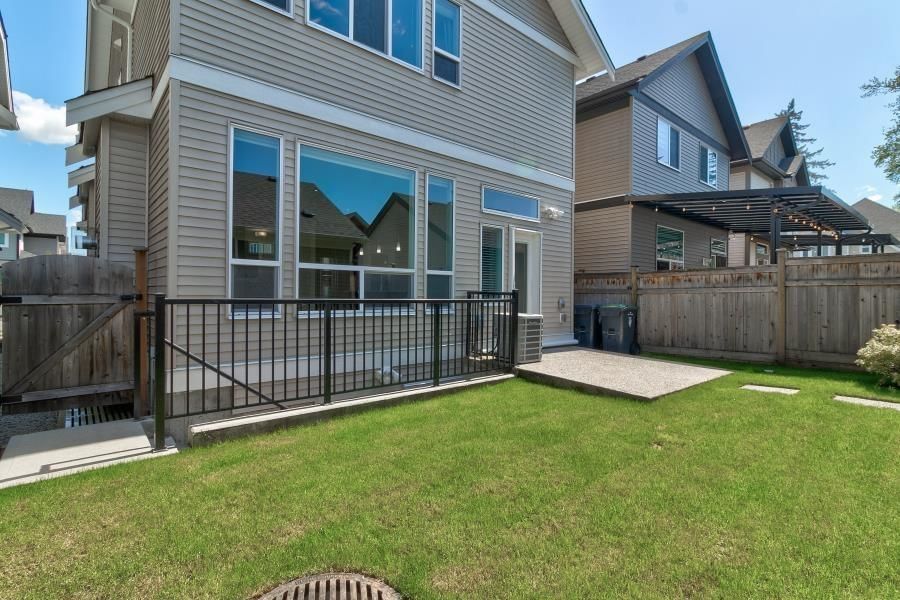 Listing Image 15