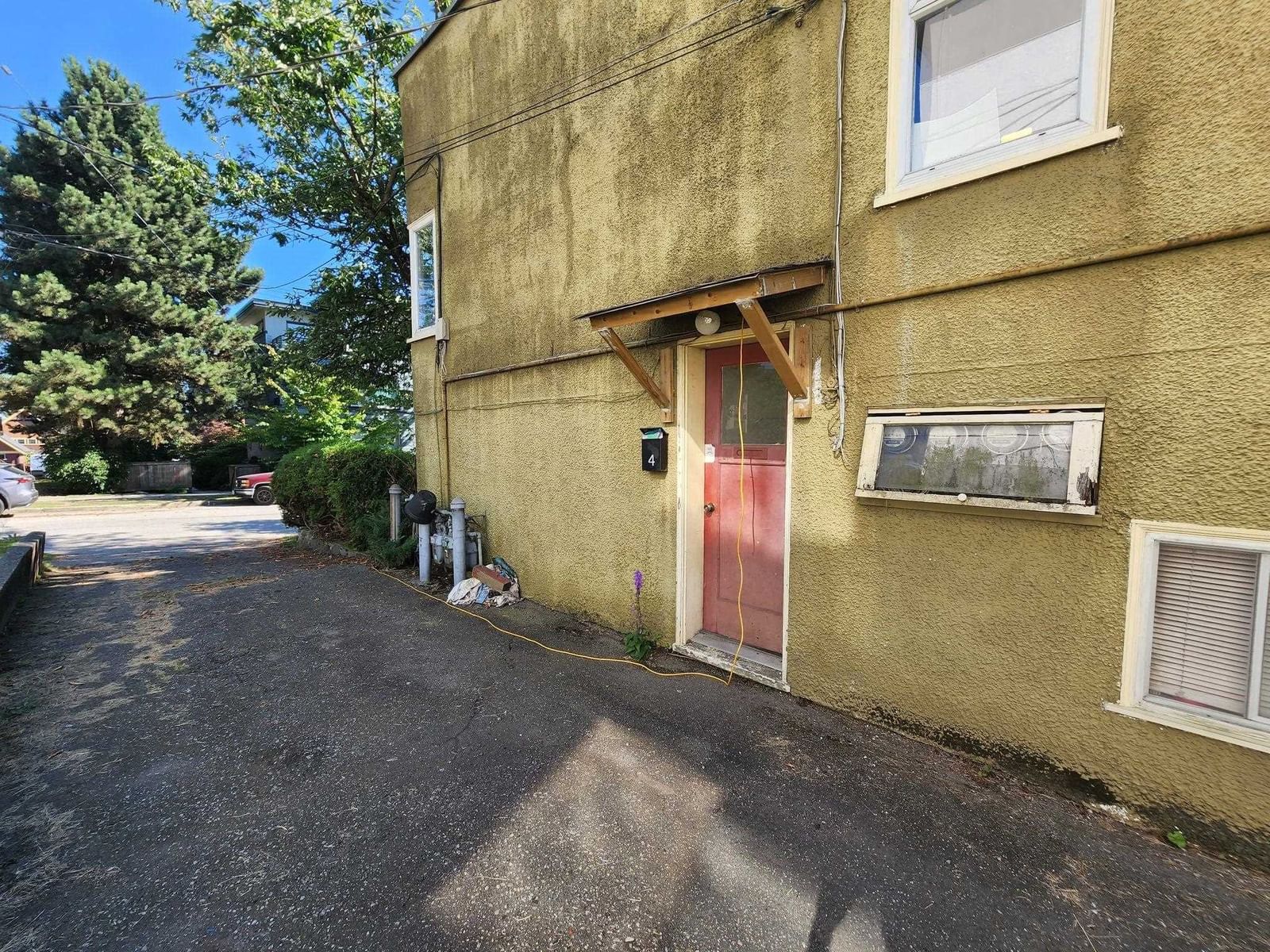 Listing Image 10