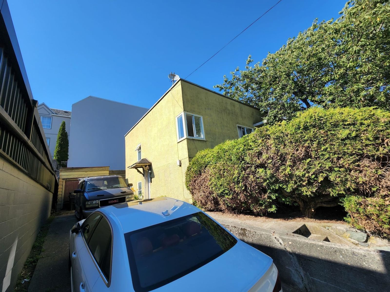Listing Image 14