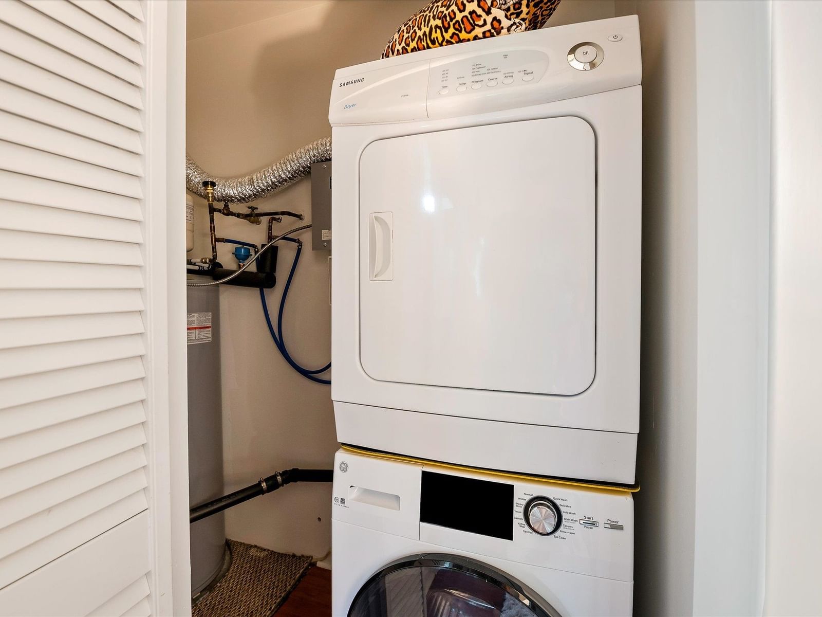 Listing Image 15