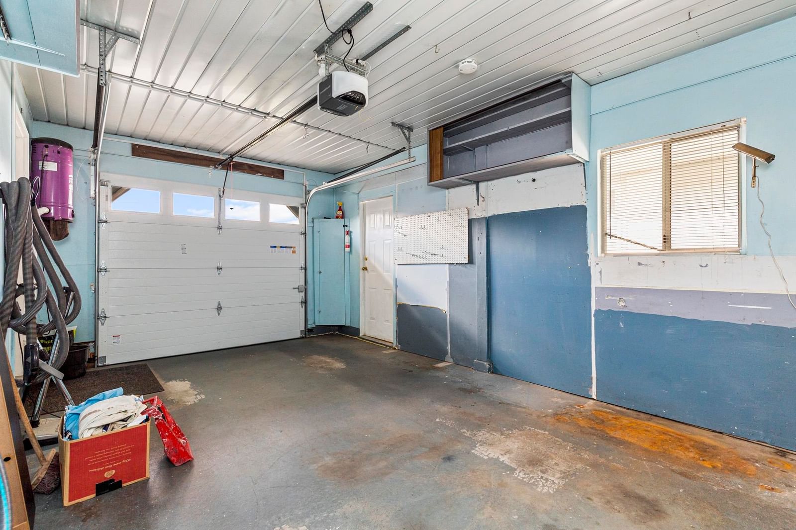 Listing Image 28