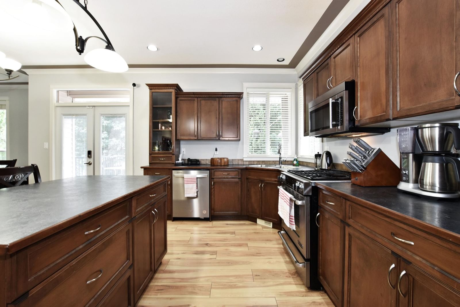 Listing Image 13