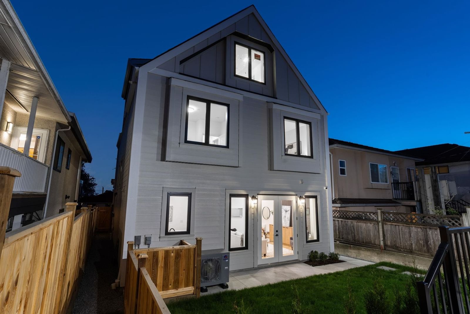 Listing Image 19