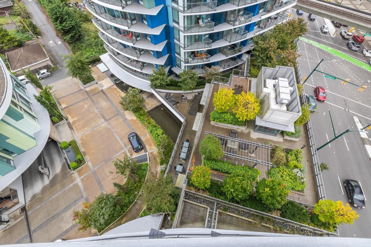 Listing Image 15