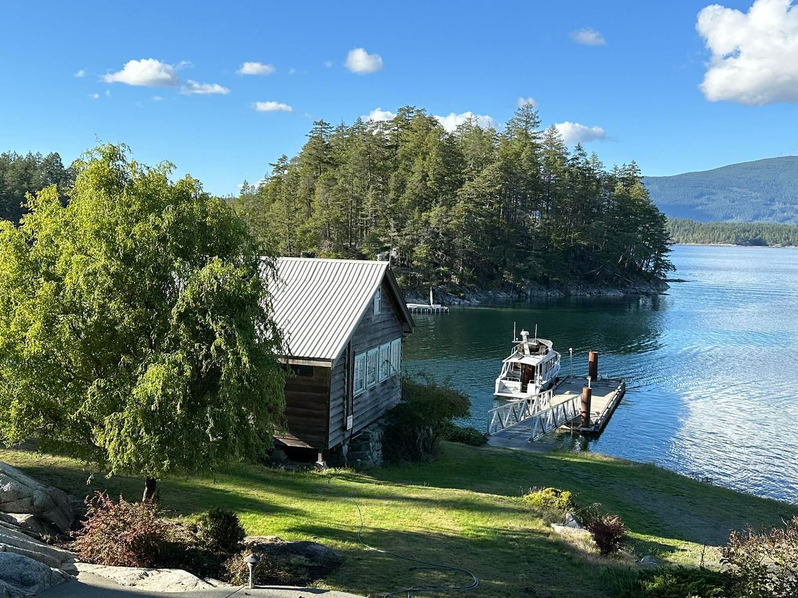 Listing Image 5
