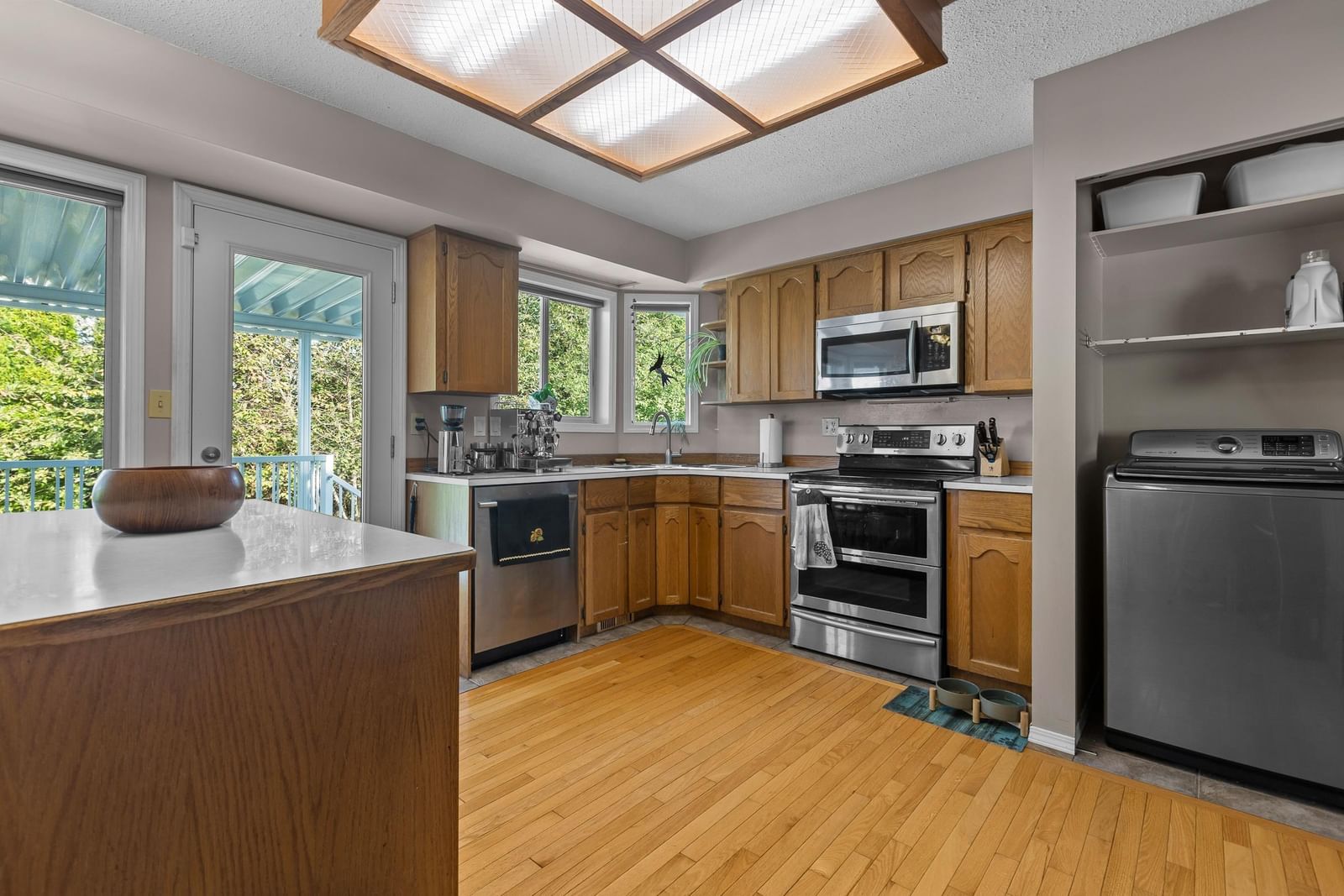 Listing Image 13