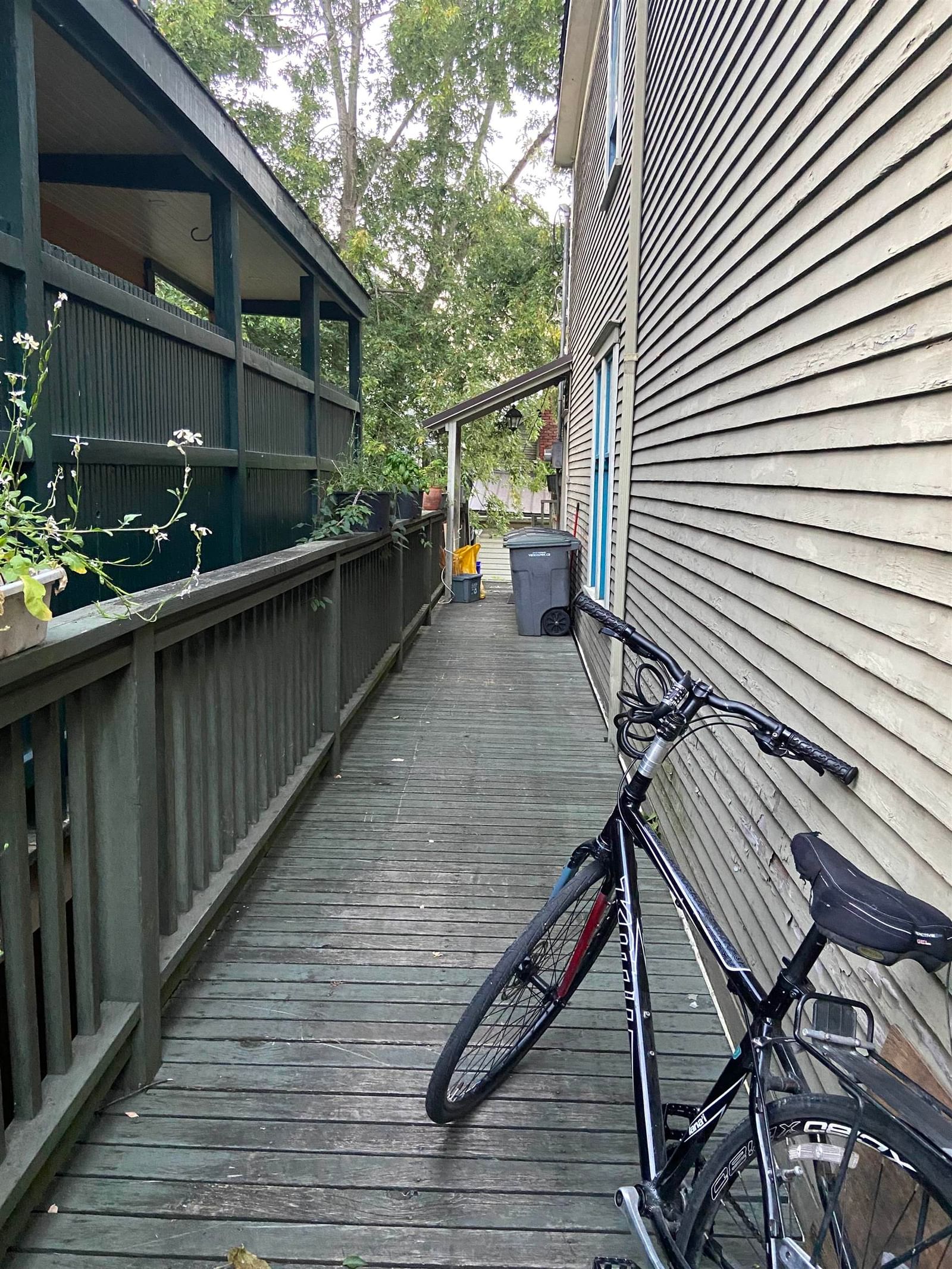 Listing Image 23