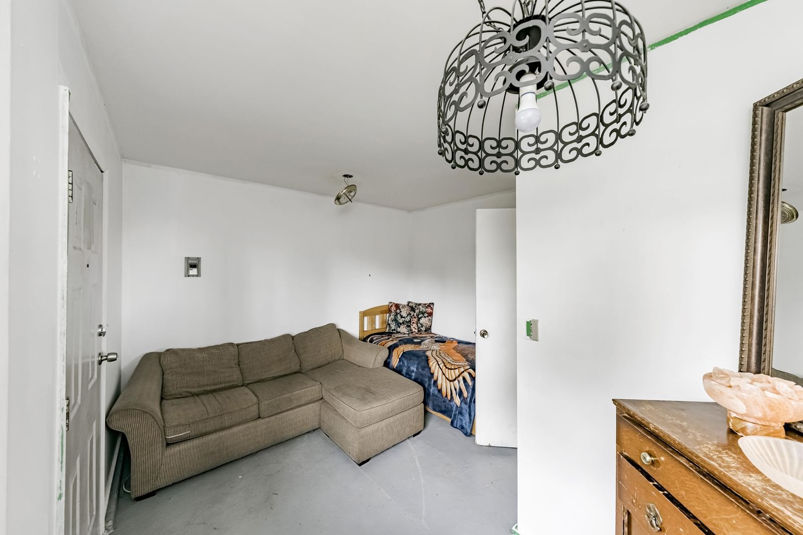 Listing Image 38