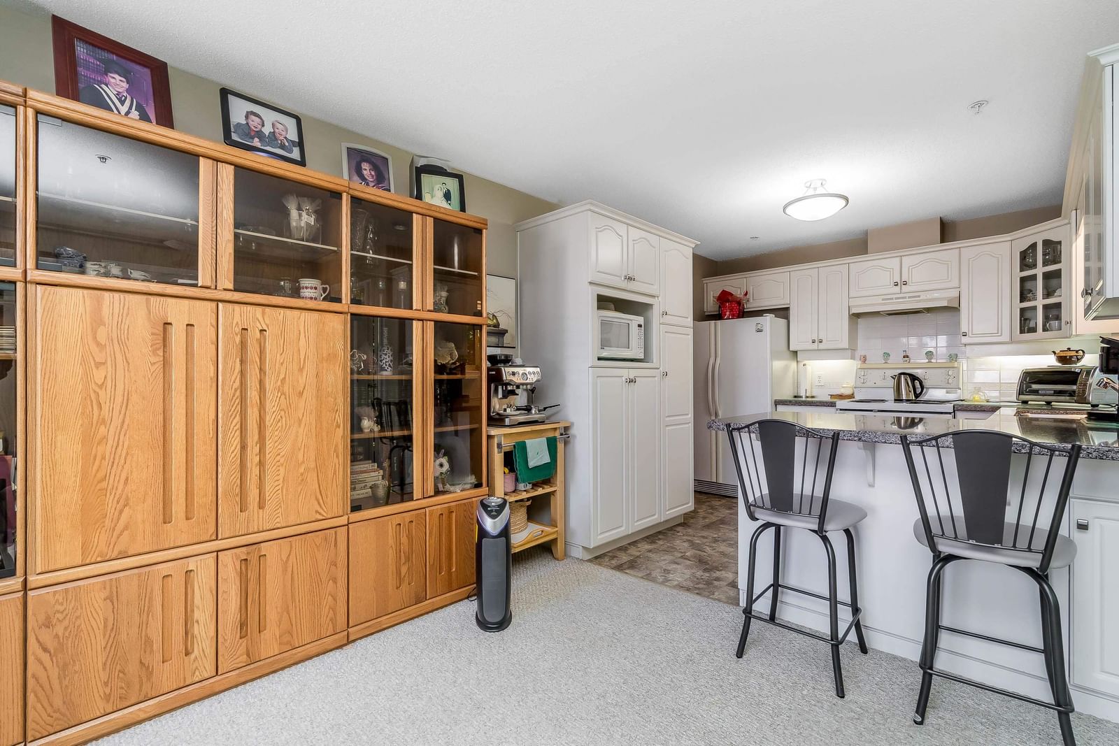 Listing Image 16