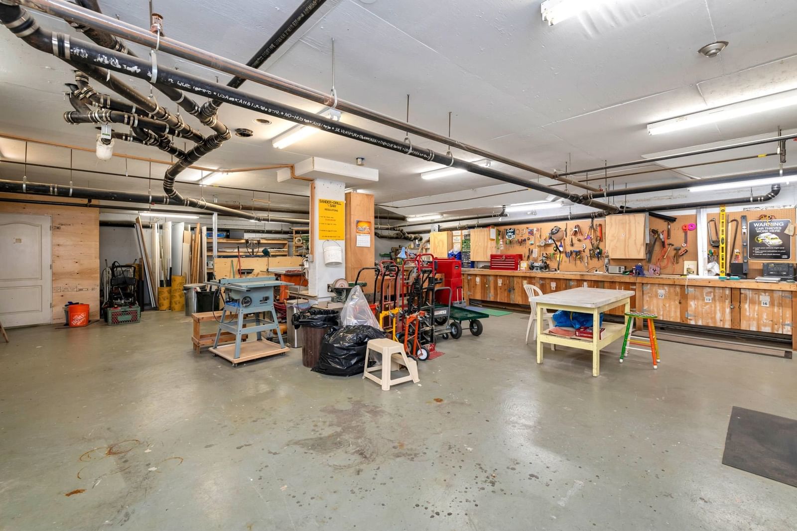 Listing Image 36