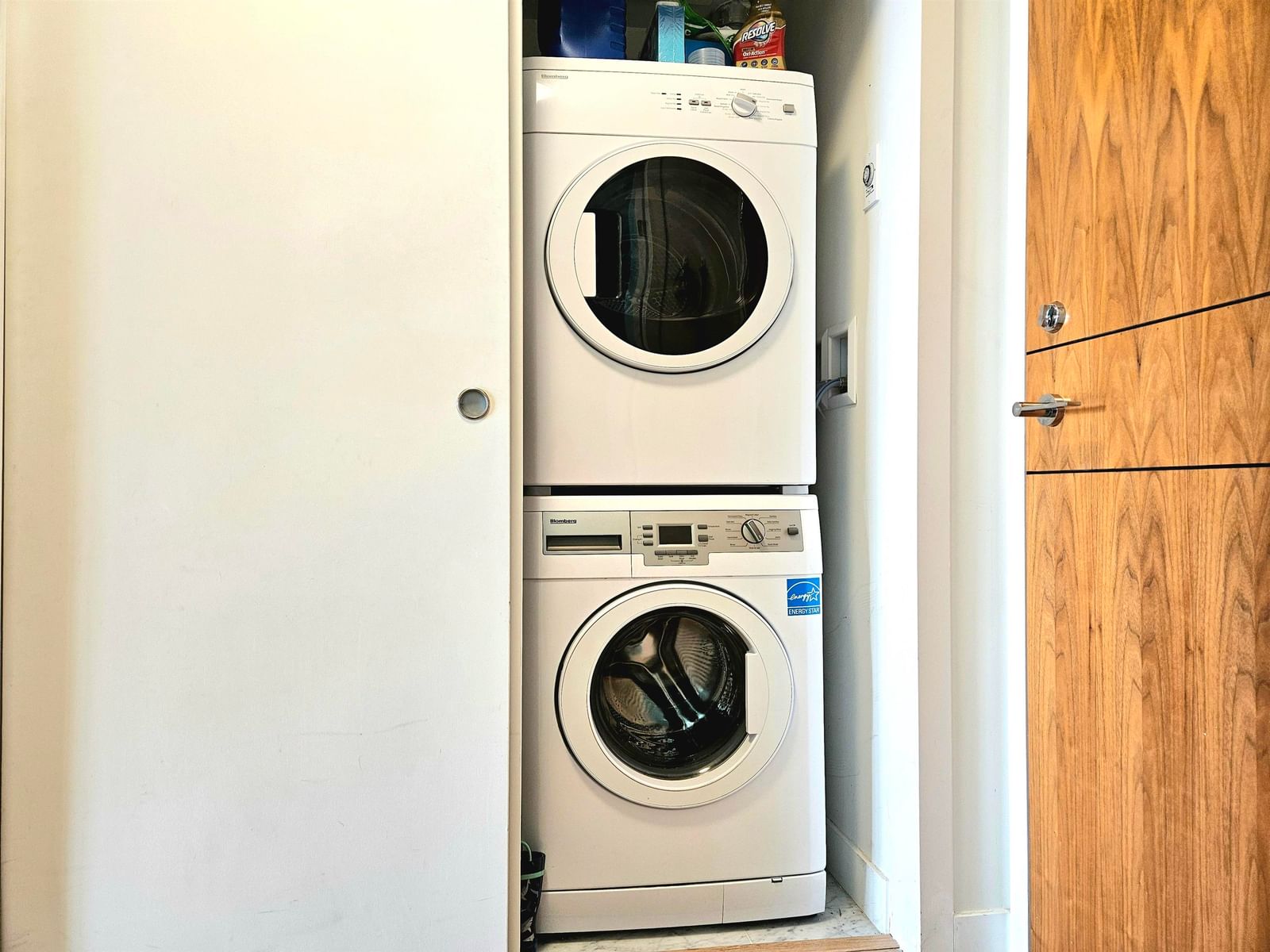 Listing Image 17