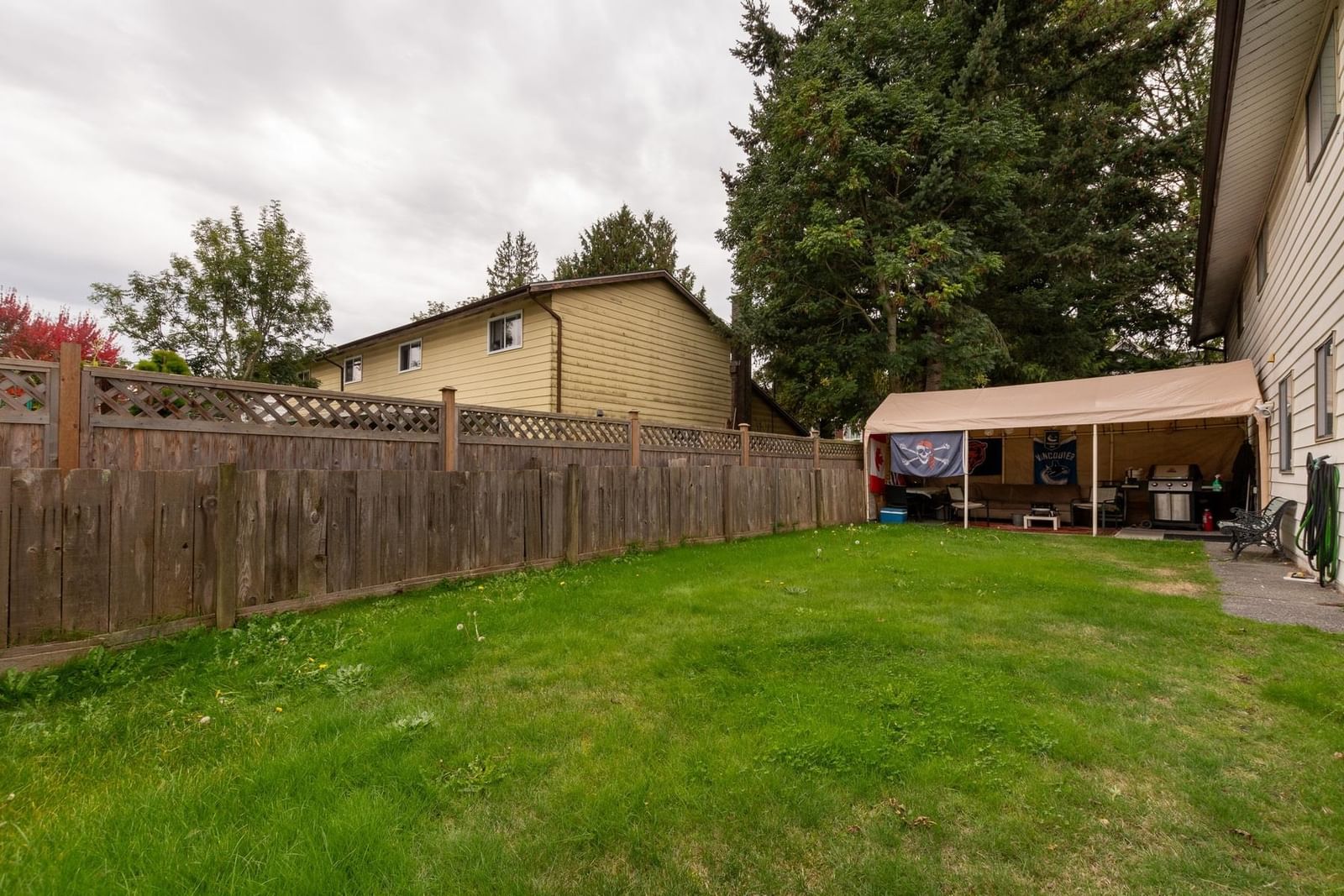 Listing Image 6