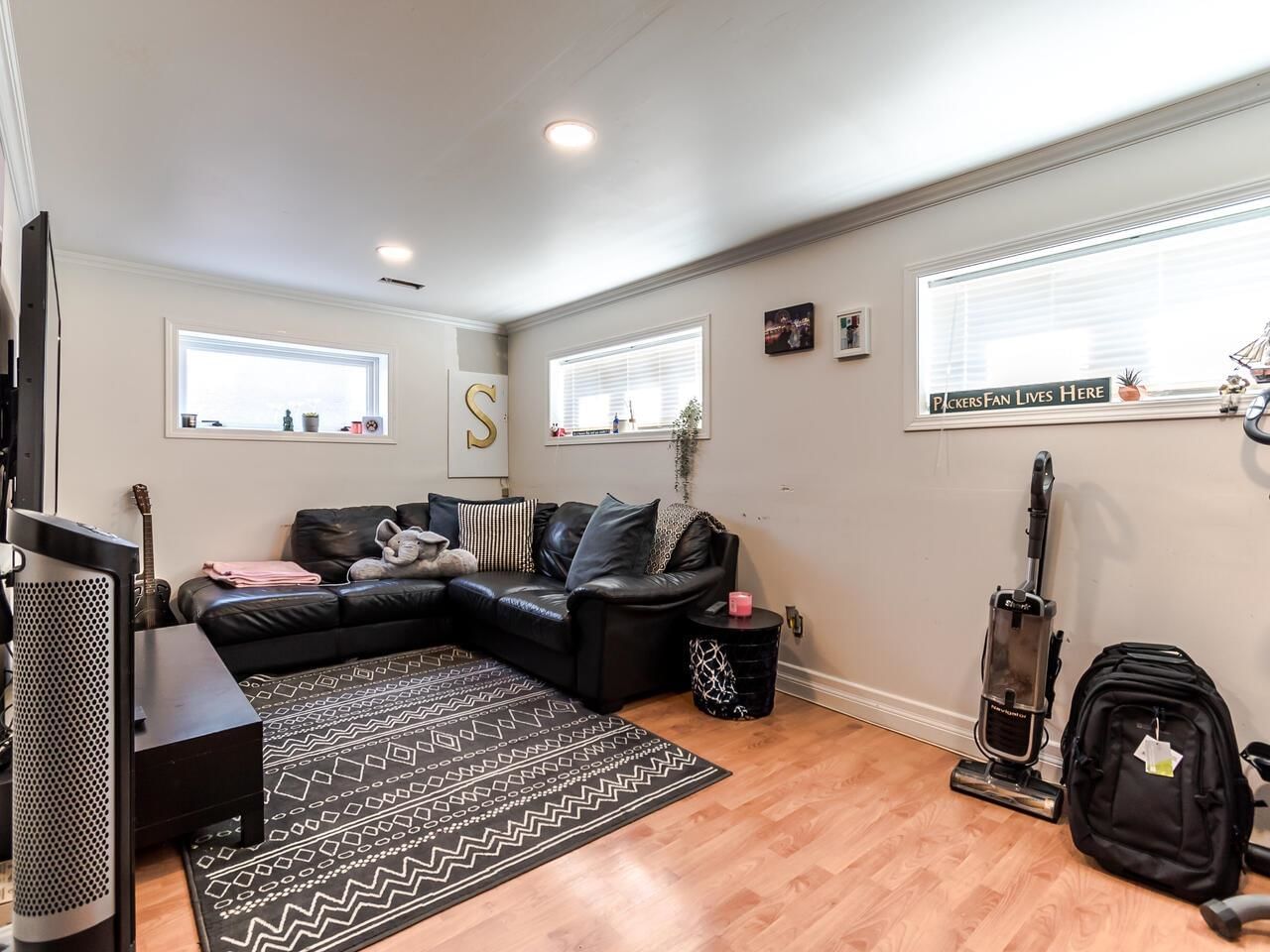 Listing Image 20