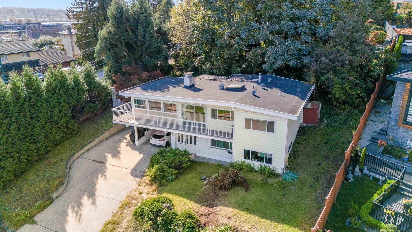 Listing Image 17