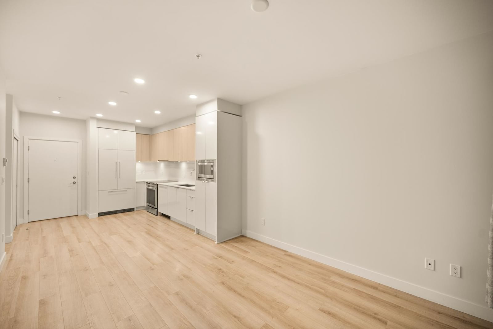 Listing Image 17