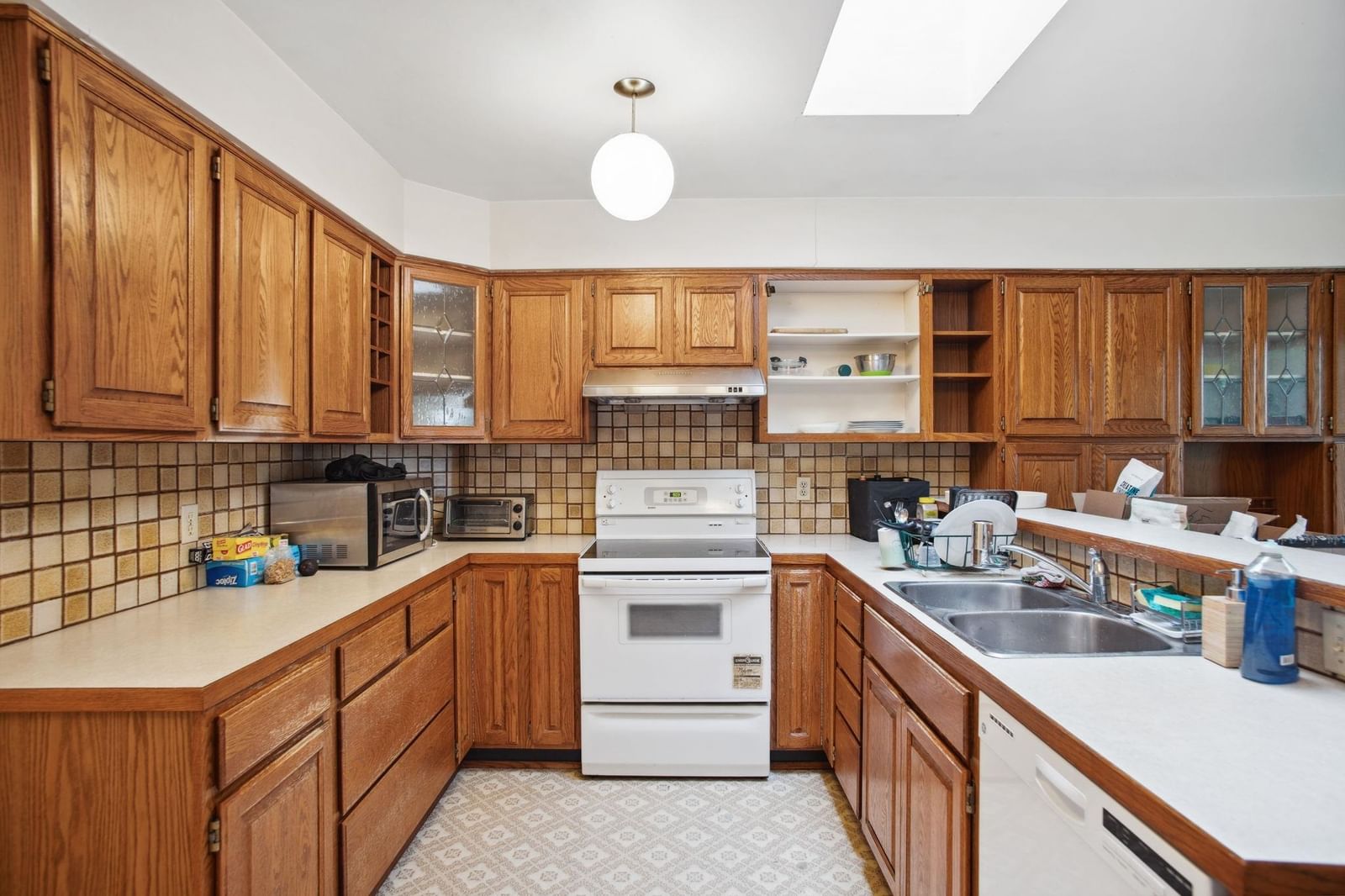 Listing Image 14