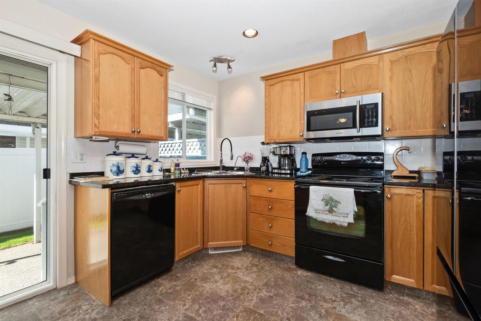 Listing Image 22