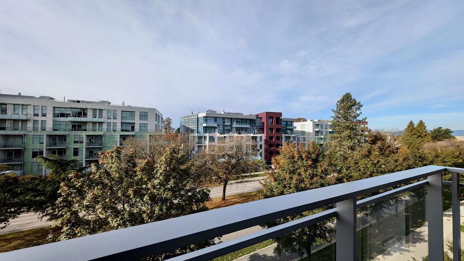 Listing Image 17