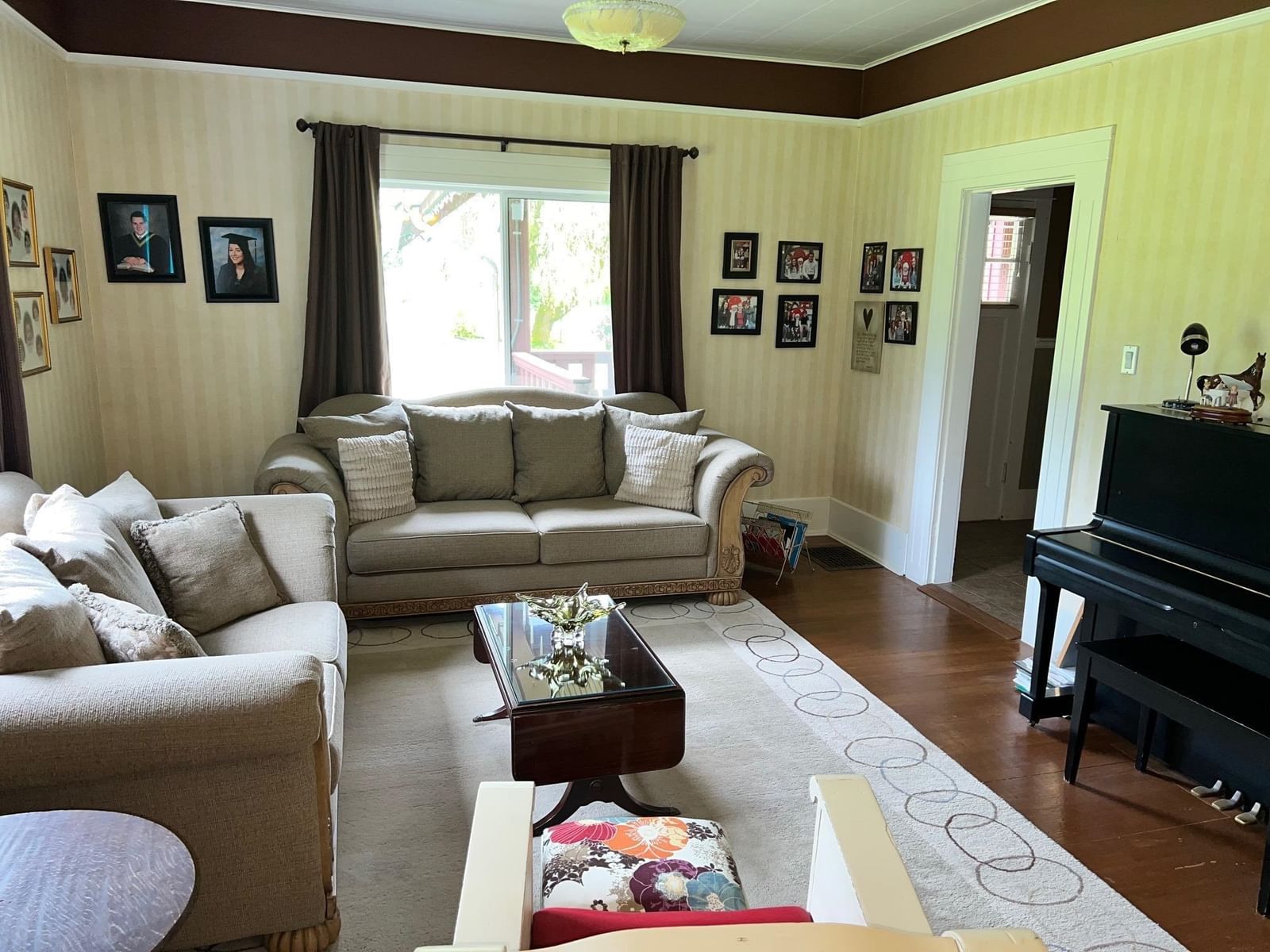 Listing Image 13