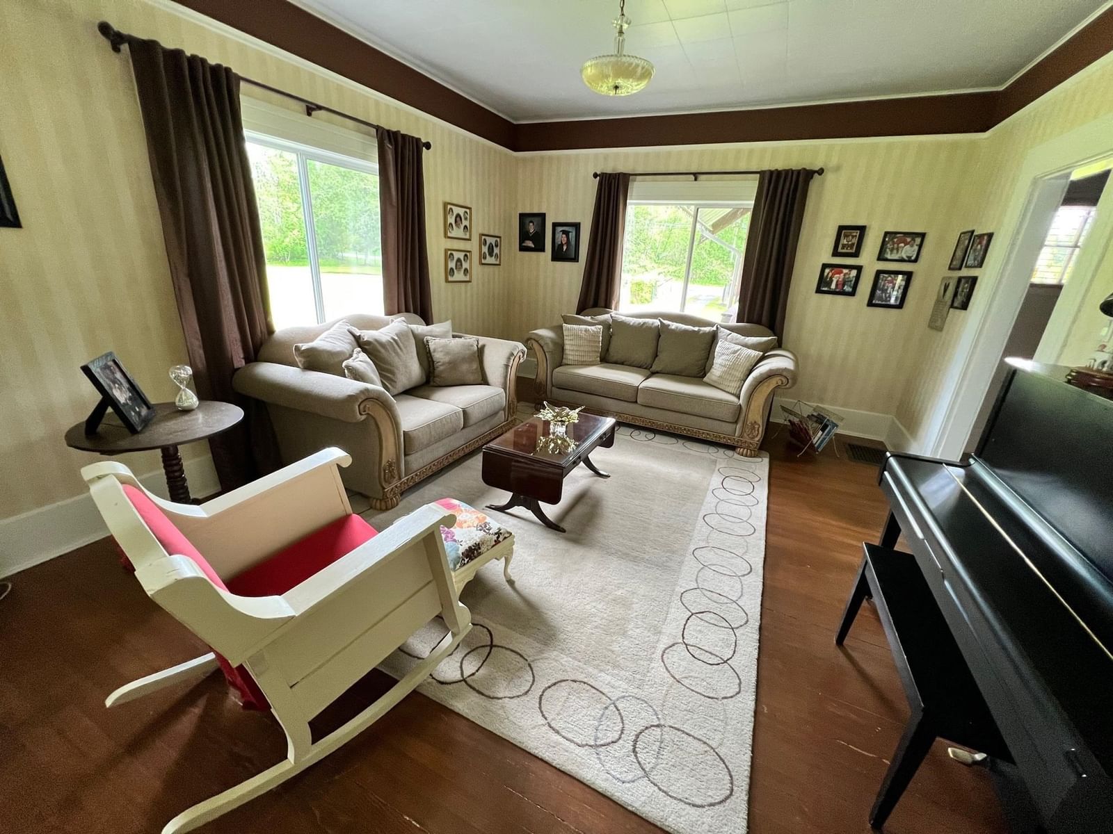Listing Image 15
