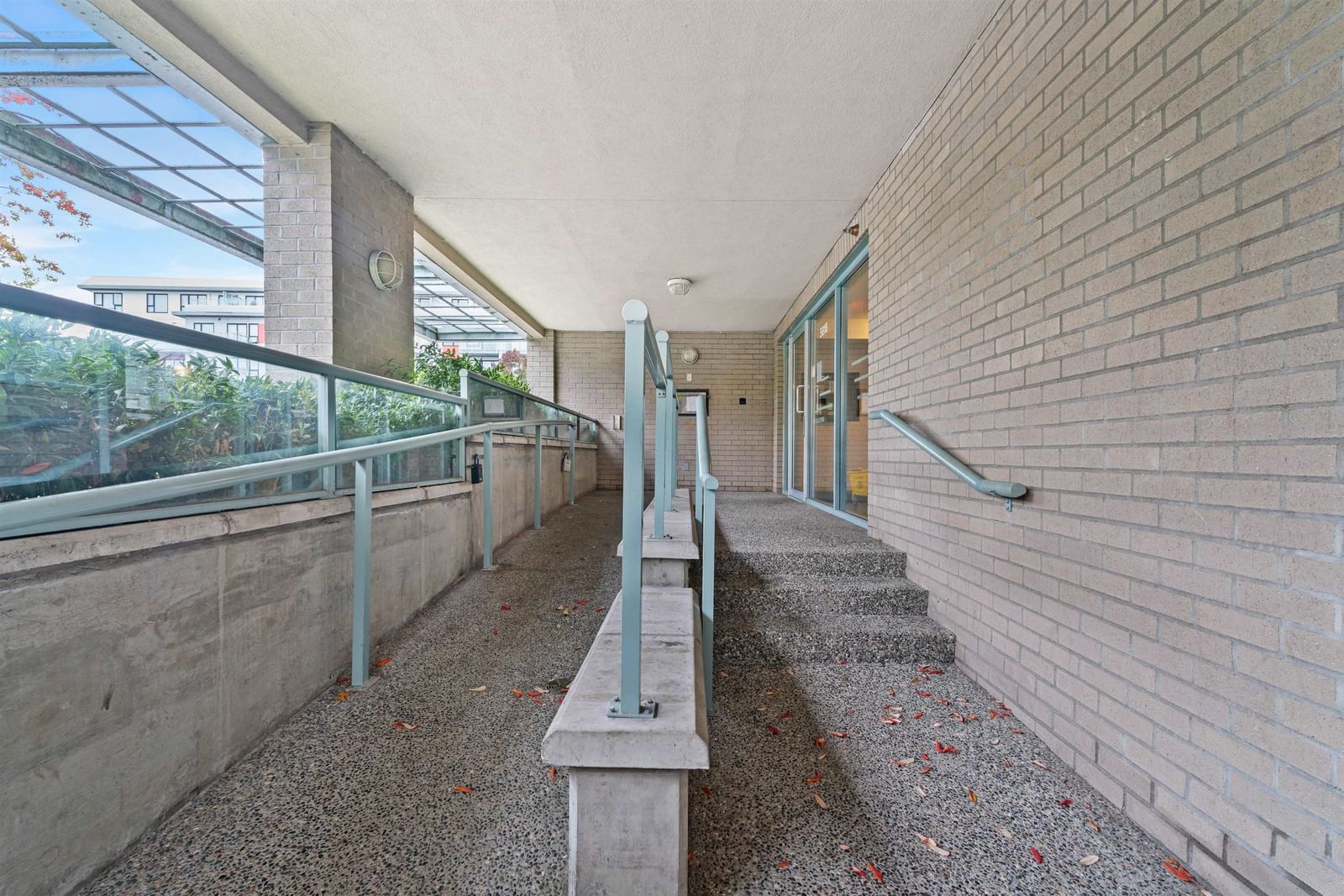 Listing Image 37