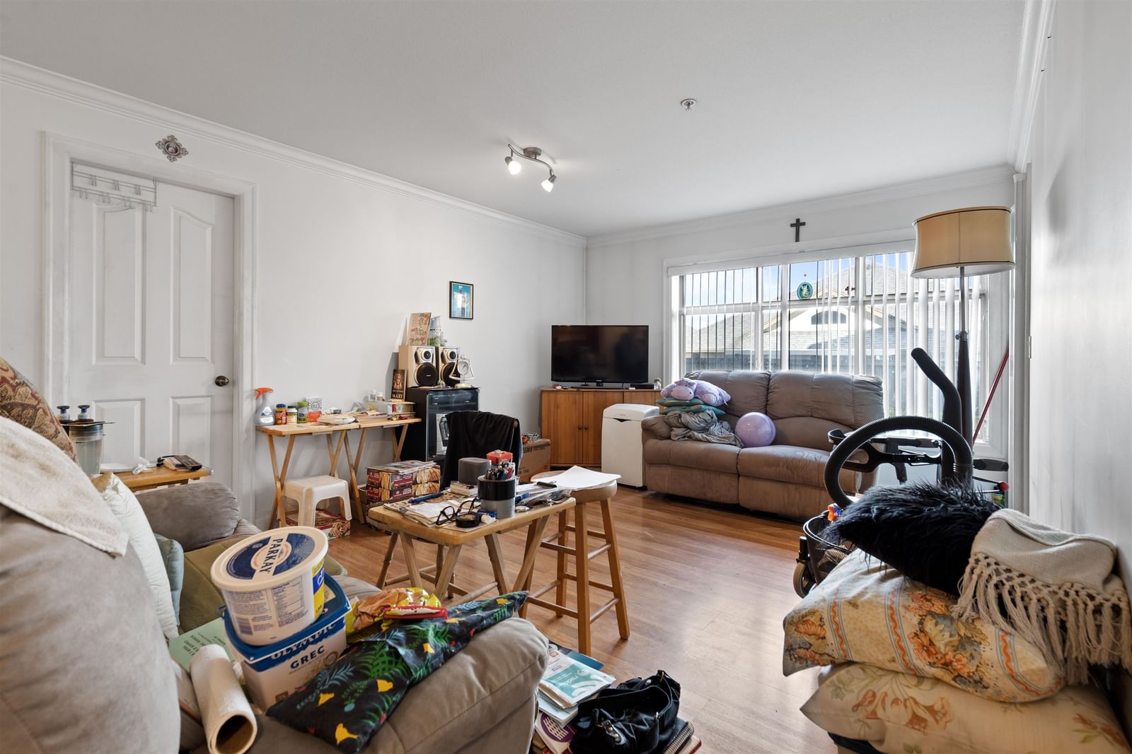 Listing Image 17