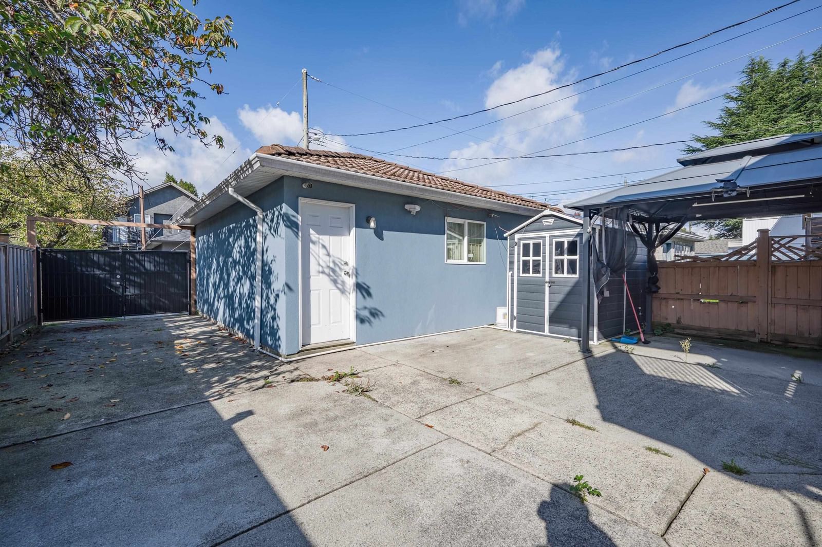 Listing Image 18