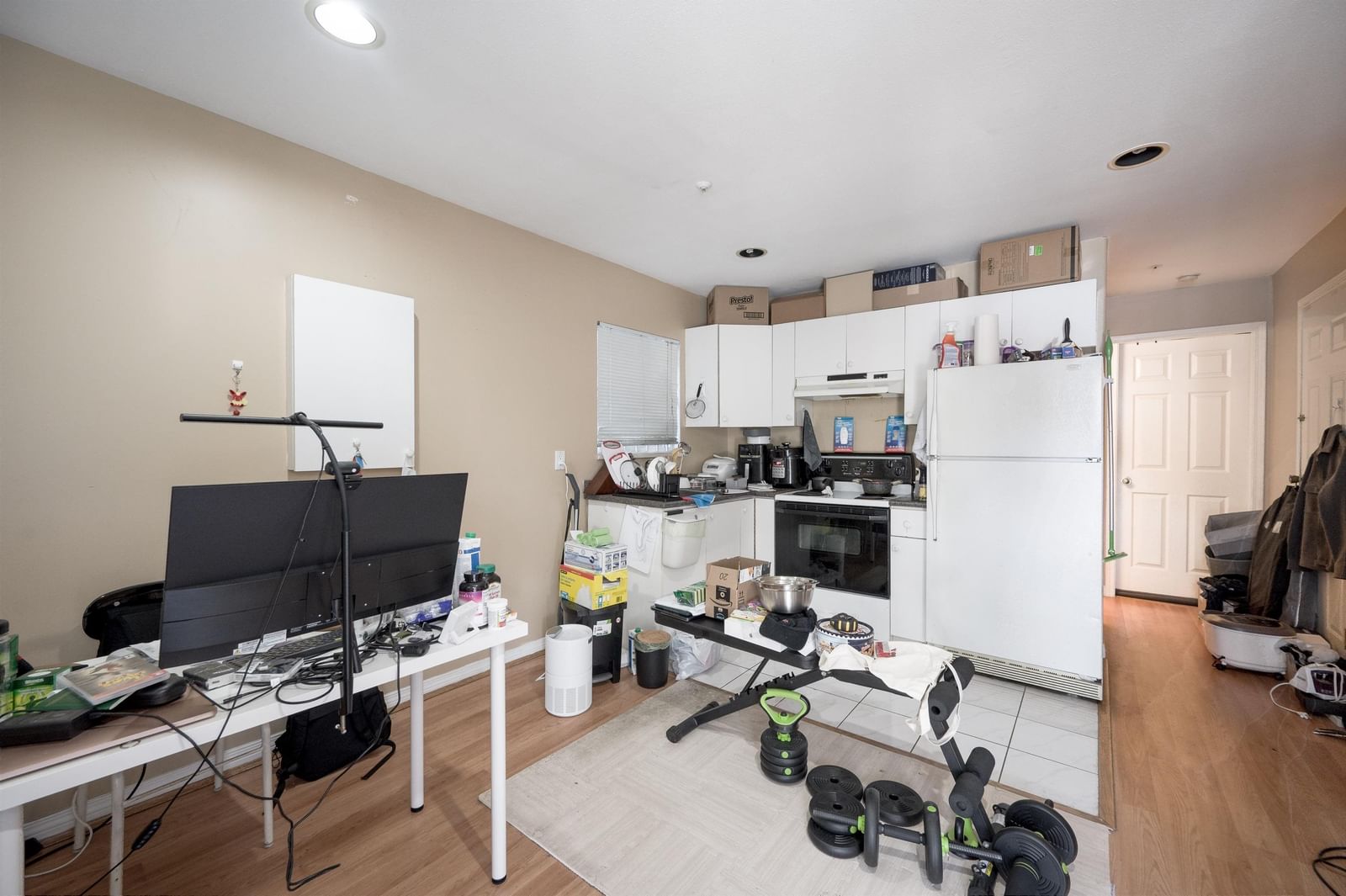 Listing Image 20