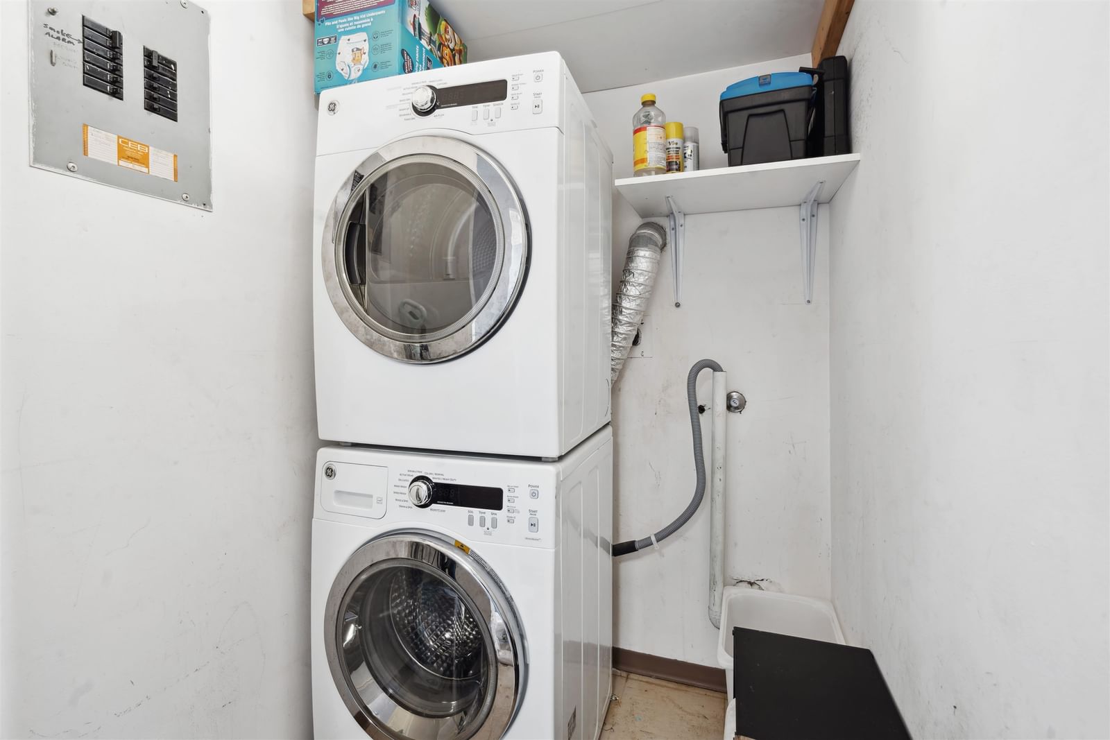 Listing Image 19