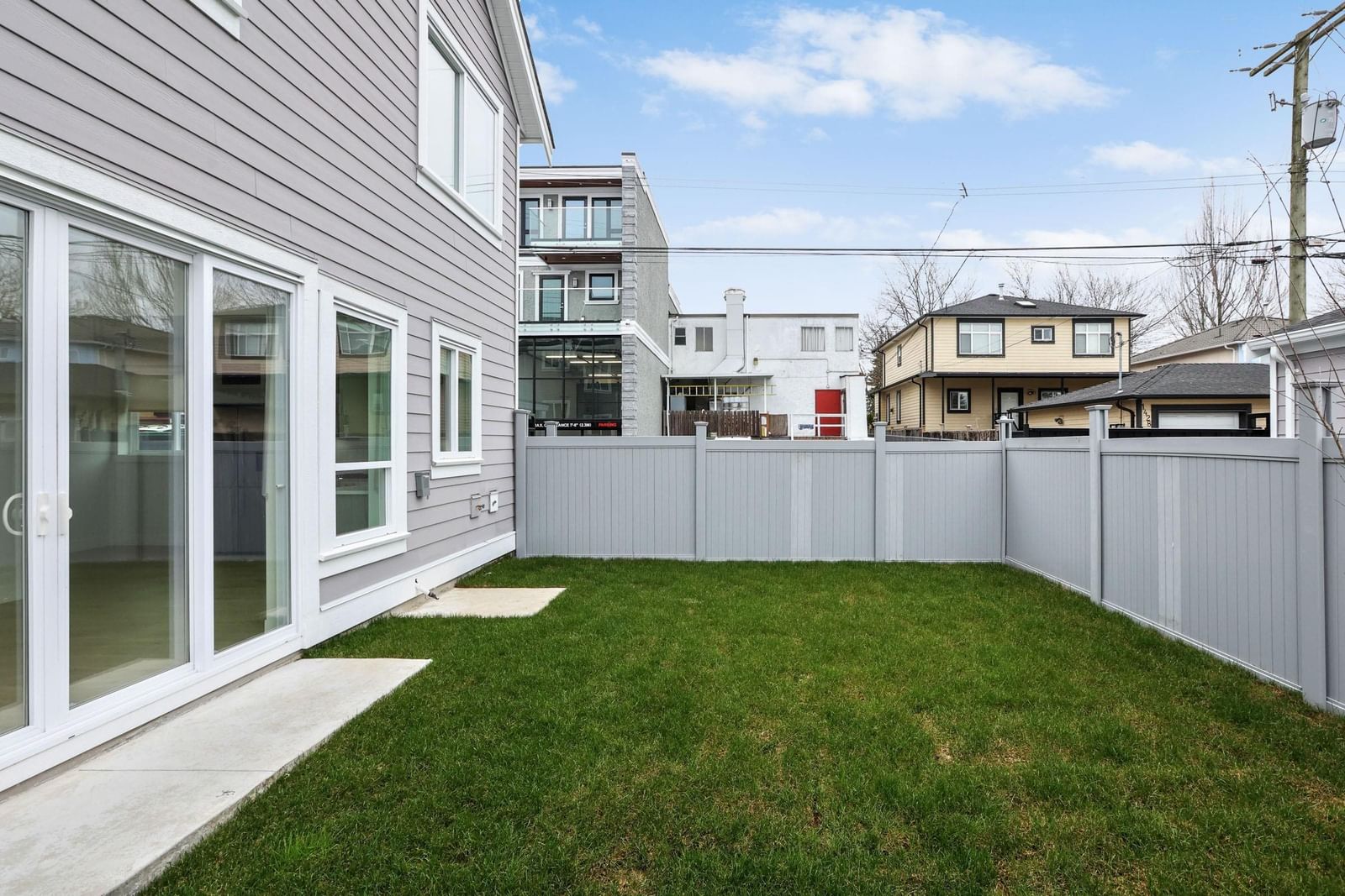 Listing Image 14