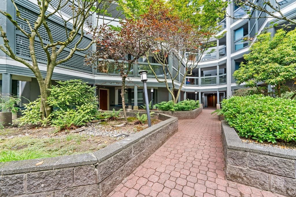 Listing Image 21