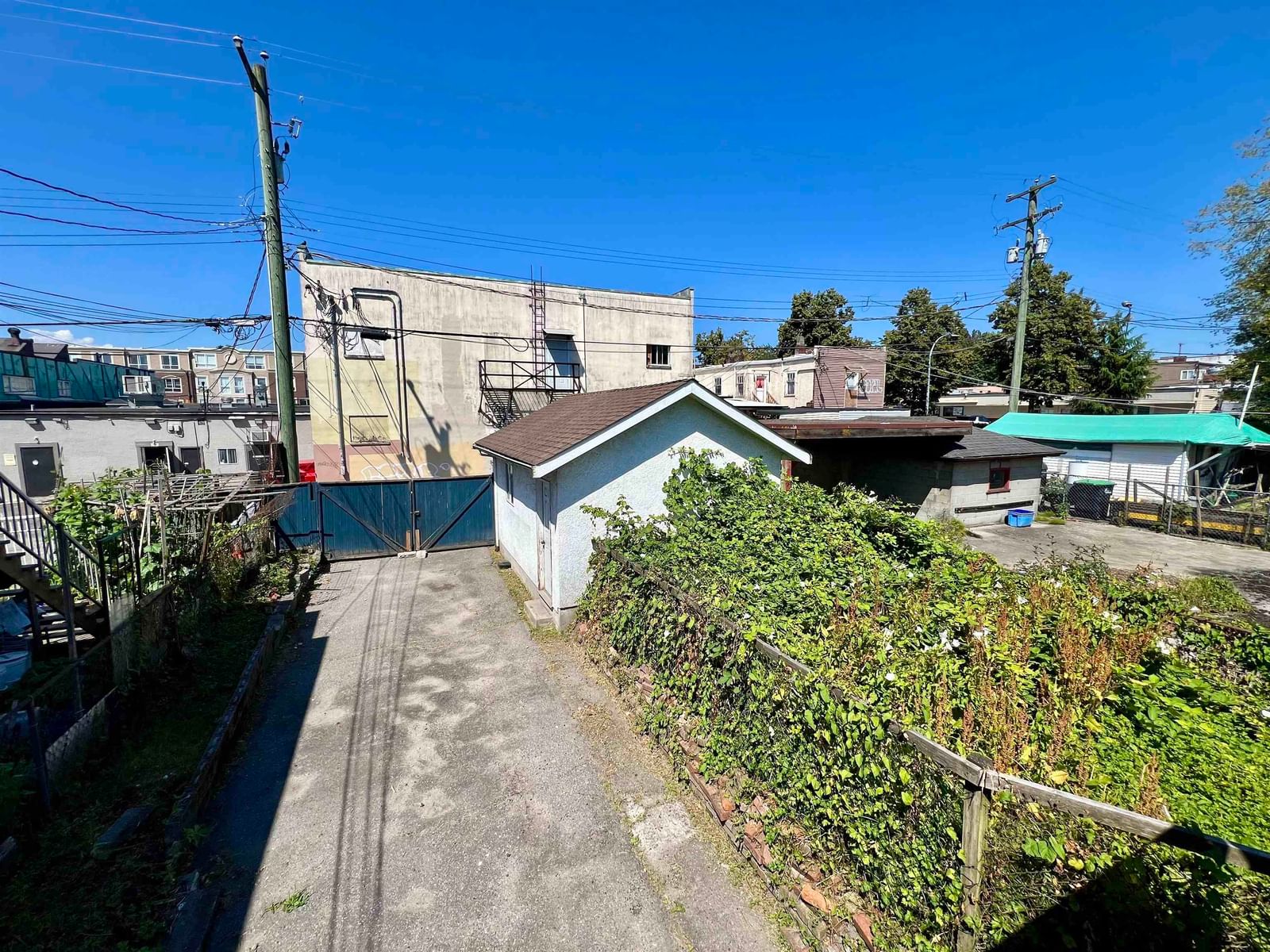 Listing Image 17