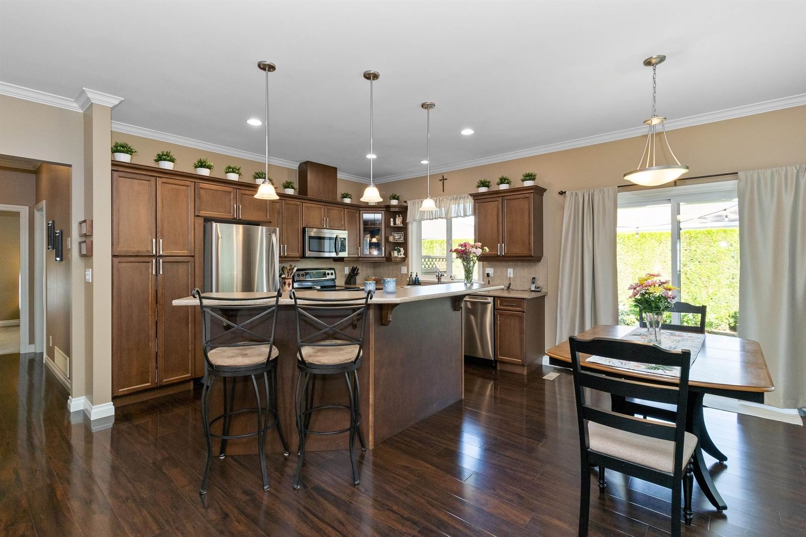 Listing Image 9