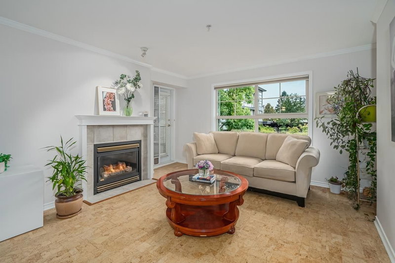 302 - 15325 17 Avenue, Surrey, V4A 1T8 | Image 3