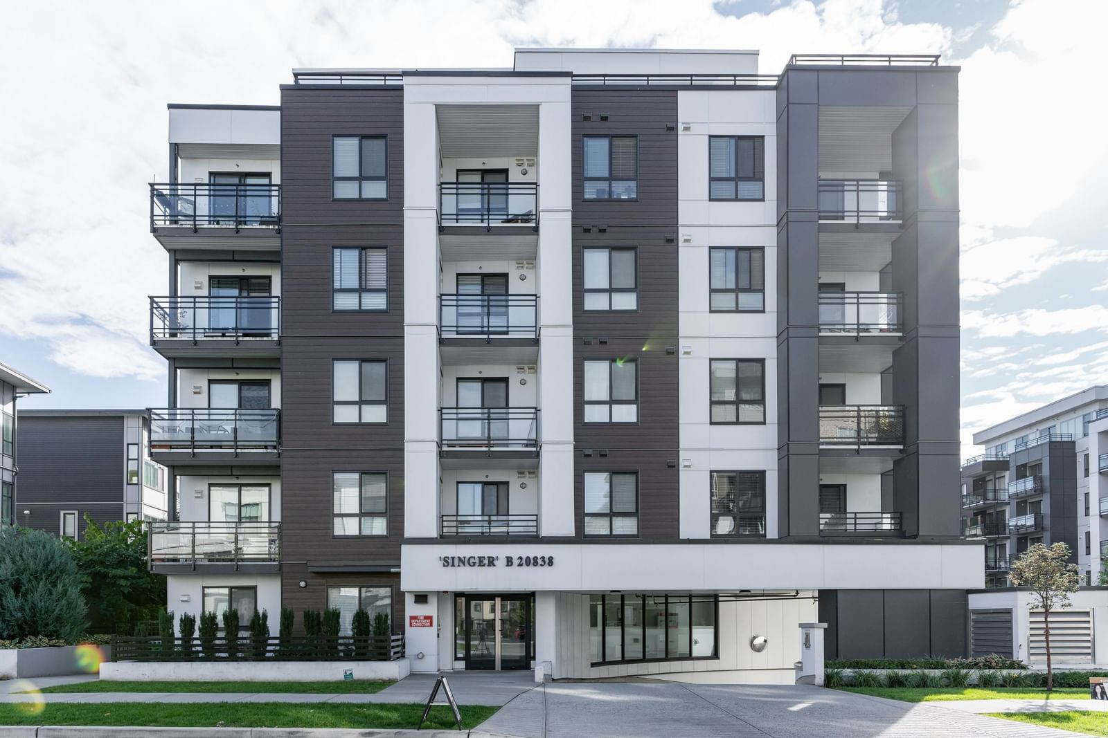 Listing Image 1