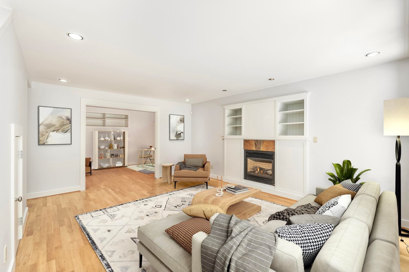 Listing Image 11