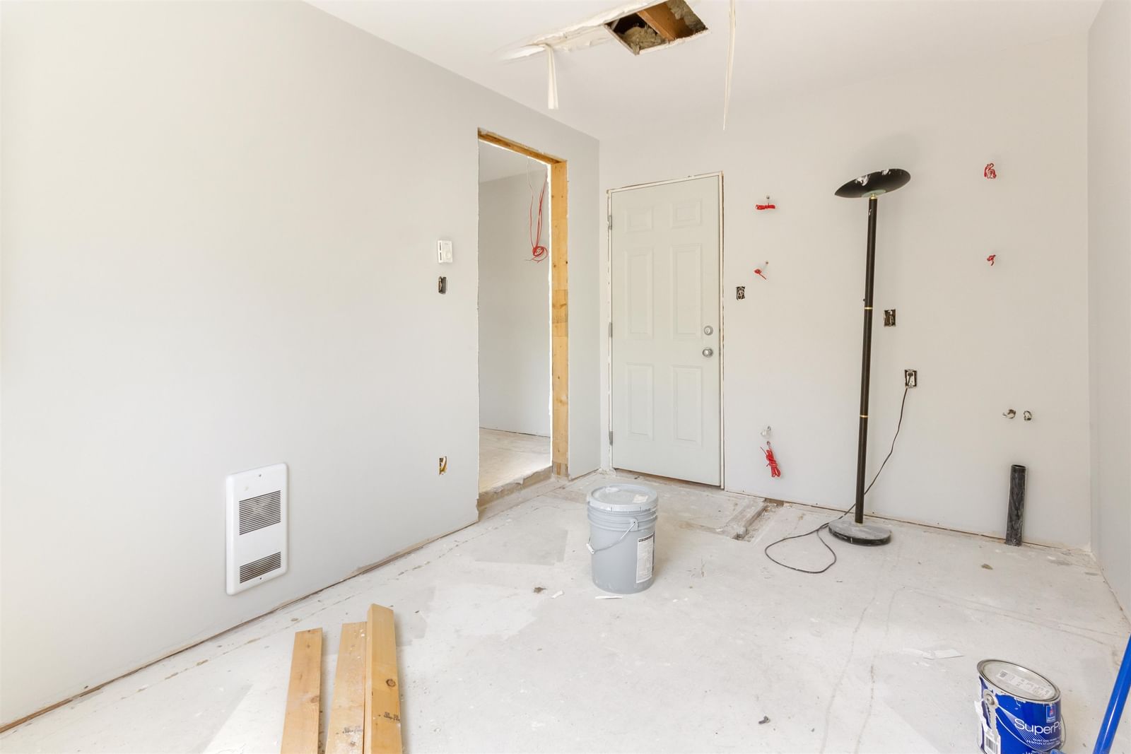 Listing Image 18