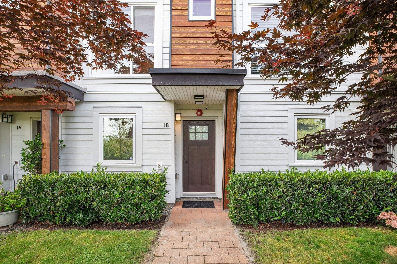 Listing Image 23