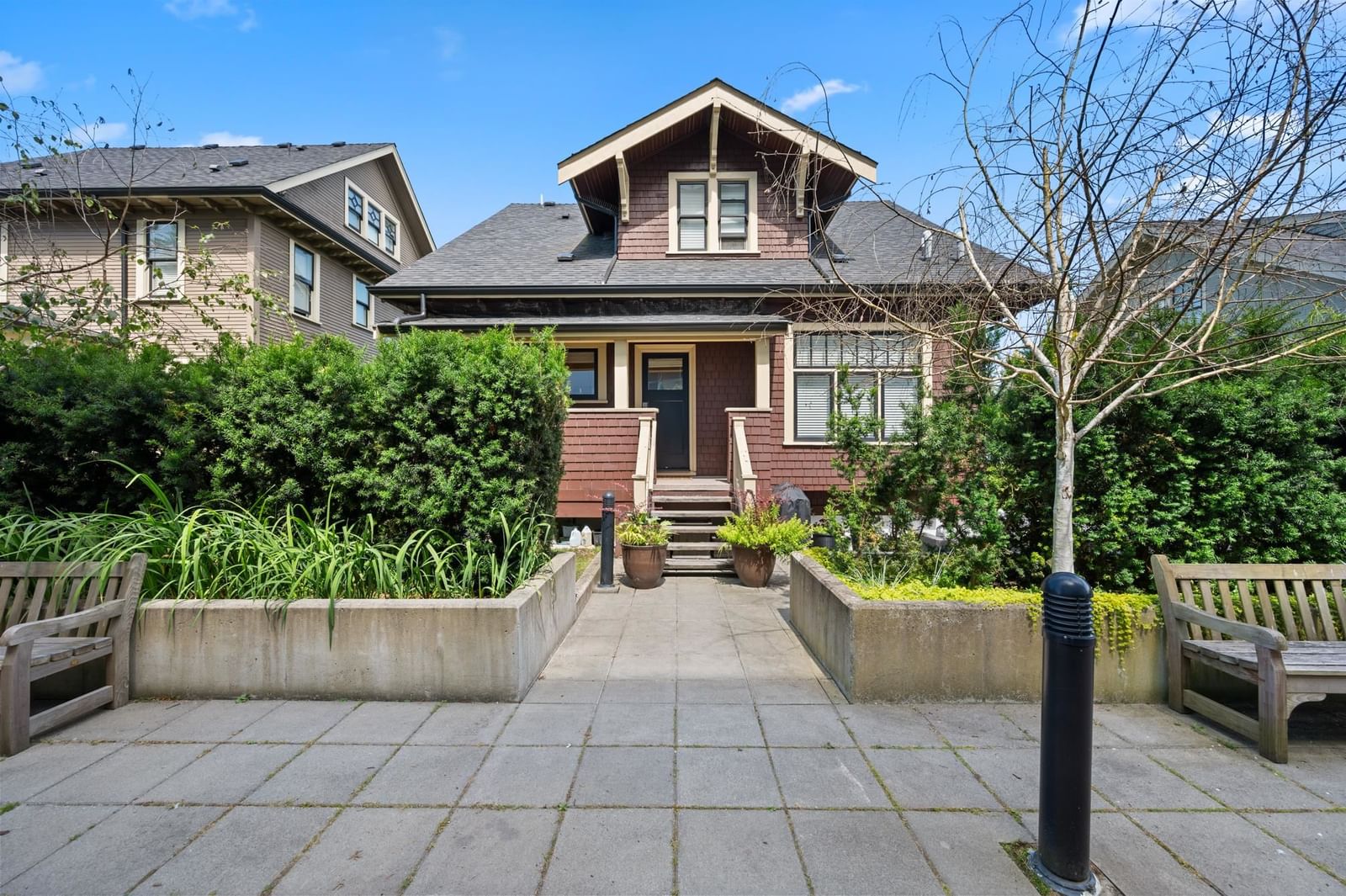 Listing Image 19